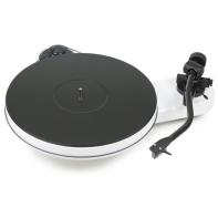 Pro-Ject RPM 3 Carbon analóg lemezjátszó (hangszedő nélkül), fehér